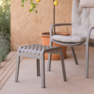 Apoyapiés y Stool para Exterior Poggio